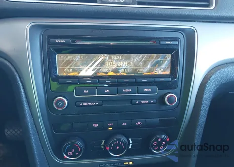 2013 Volkswagen Passat 2.5L S из США, поврежденный, VIN 1VWAP7A34DC057286